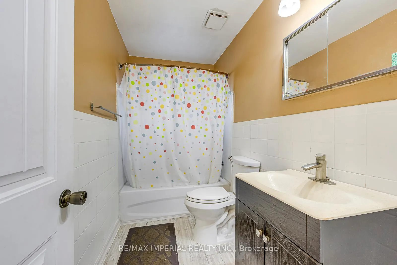 Photo 25 of Unit Main, 456 East 13th Street, Hamilton, Hill Park — HOMEH
