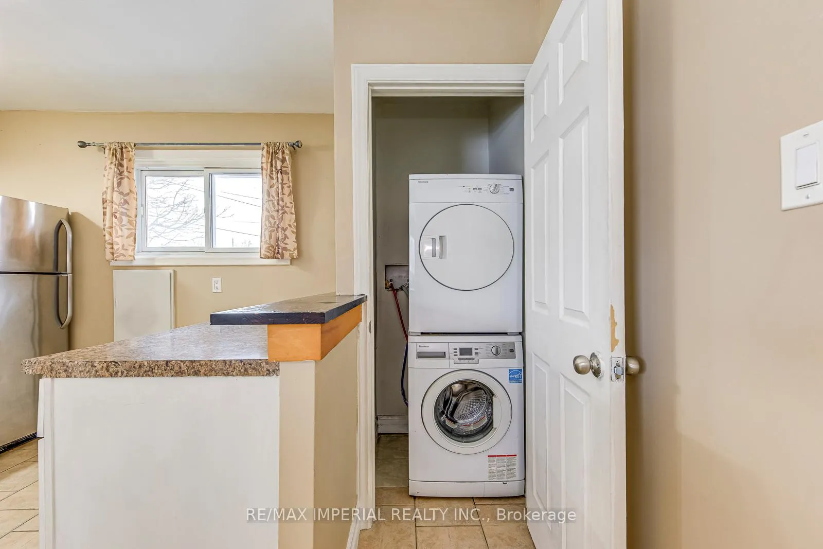 Photo 27 of Unit Main, 456 East 13th Street, Hamilton, Hill Park — HOMEH