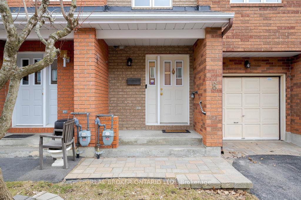 Photo 6 of 8 Drayton Private, Ottawa, CFB Rockcliffe and Area — HOMEH