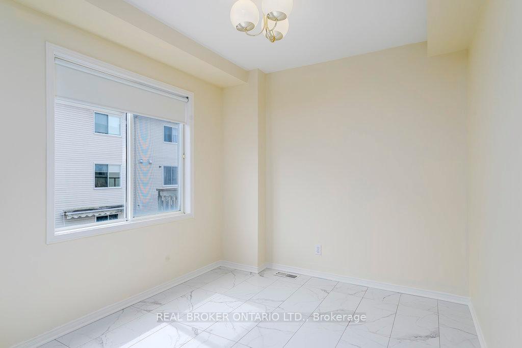 Photo 13 of 8 Drayton Private, Ottawa, CFB Rockcliffe and Area — HOMEH
