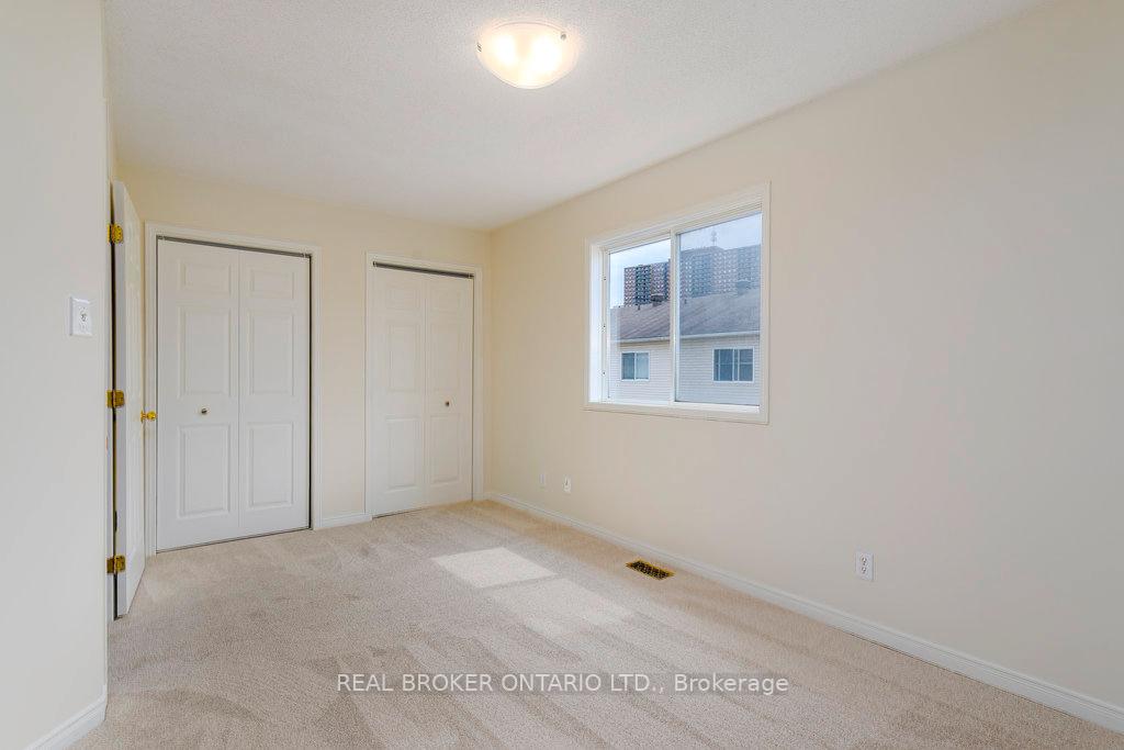 Photo 18 of 8 Drayton Private, Ottawa, CFB Rockcliffe and Area — HOMEH