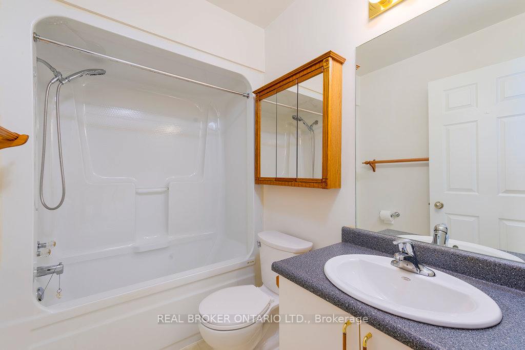Photo 20 of 8 Drayton Private, Ottawa, CFB Rockcliffe and Area — HOMEH
