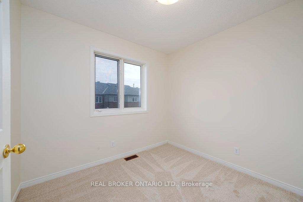 Photo 23 of 8 Drayton Private, Ottawa, CFB Rockcliffe and Area — HOMEH