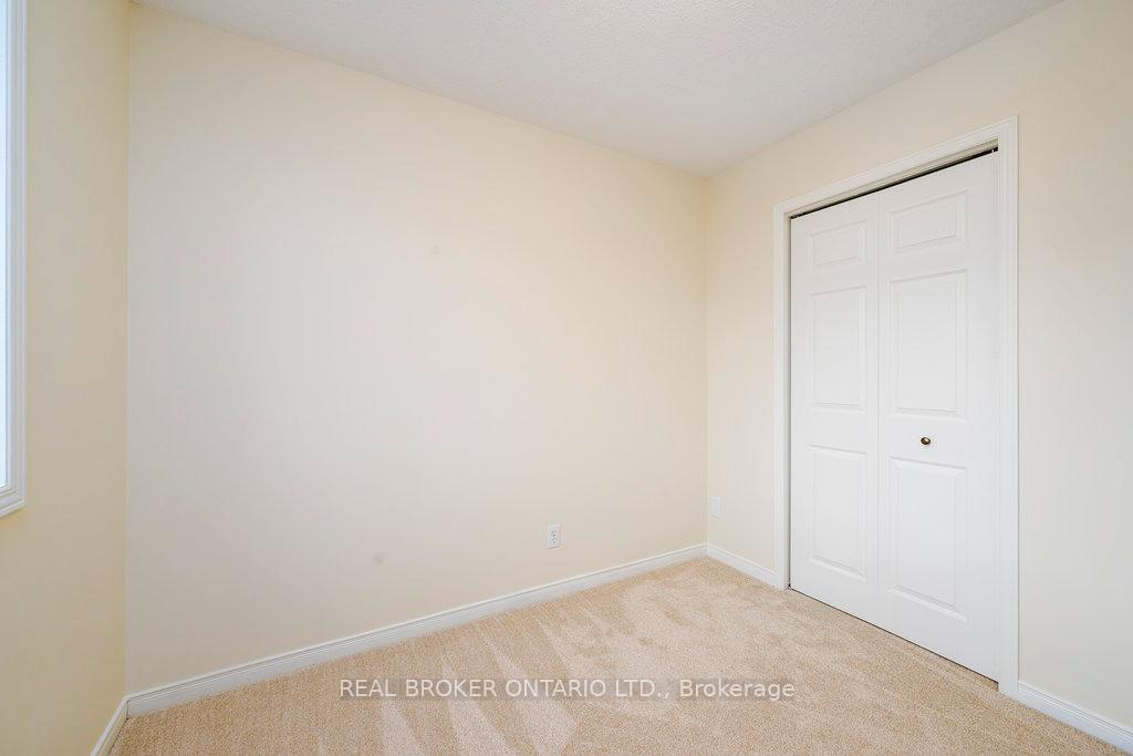 Photo 24 of 8 Drayton Private, Ottawa, CFB Rockcliffe and Area — HOMEH