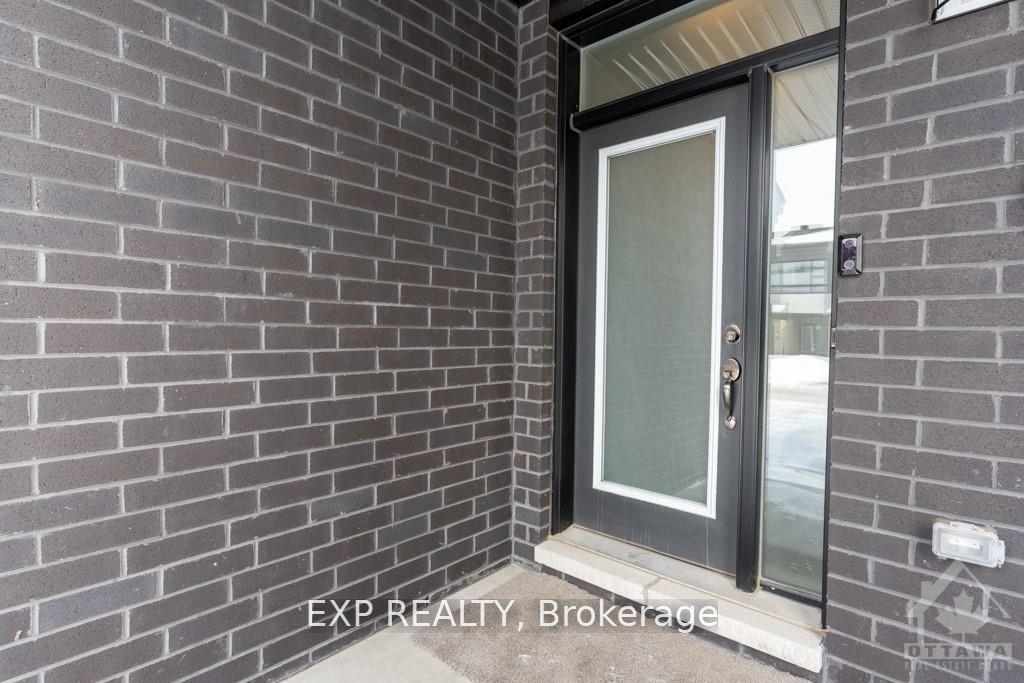 Photo 2 of 310 Wabasso Lane, Ottawa, Leitrim — HOMEH