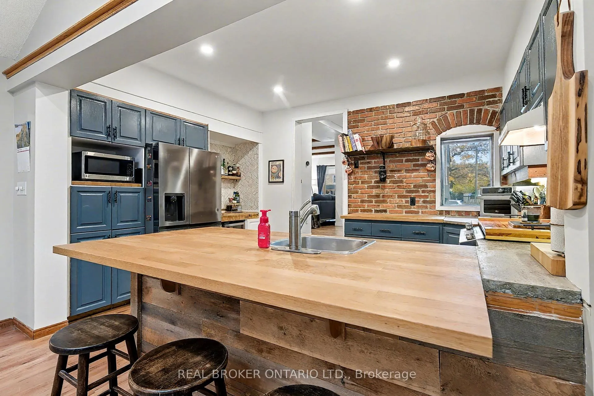 Photo 16 of 30 Wood Street, Mapleton, Rural Mapleton — HOMEH