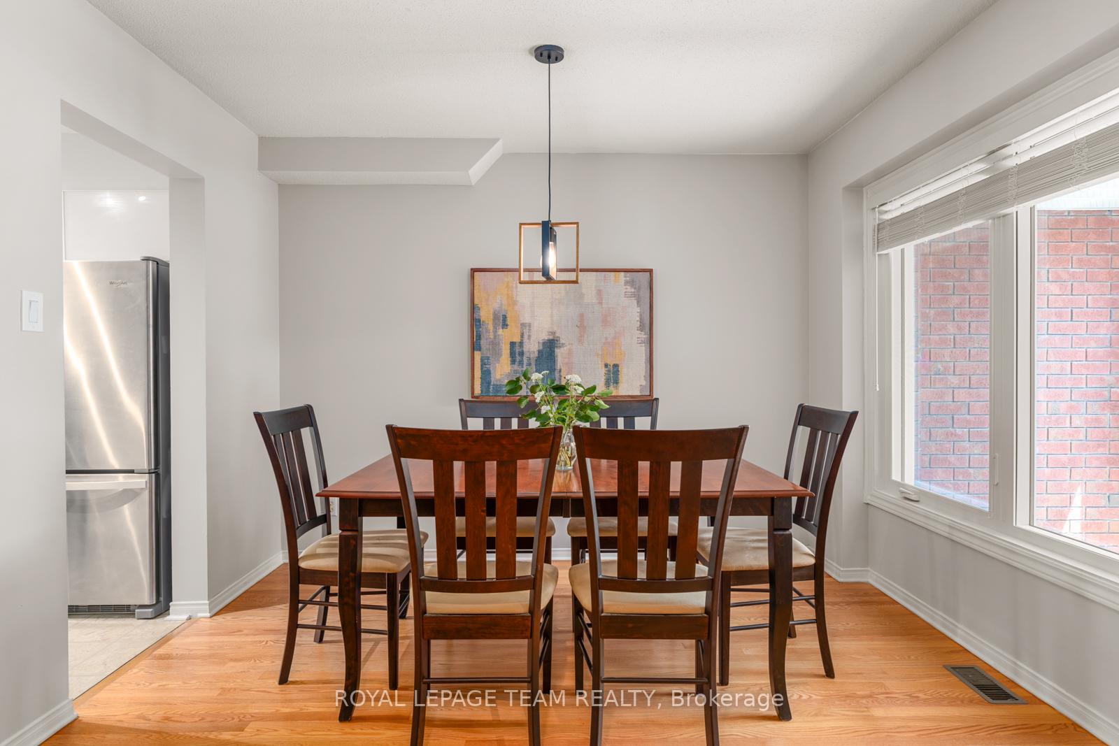 Photo 3 of 3838 Crowsnest Avenue, Ottawa, Quinterra — HOMEH