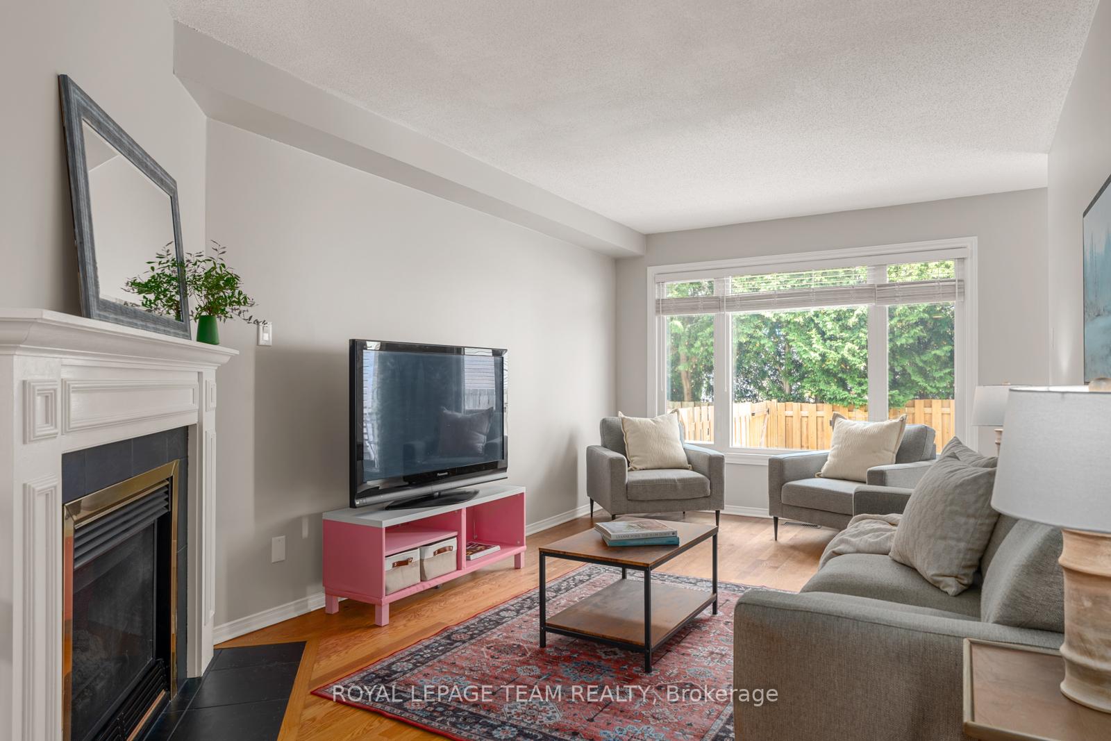 Photo 5 of 3838 Crowsnest Avenue, Ottawa, Quinterra — HOMEH