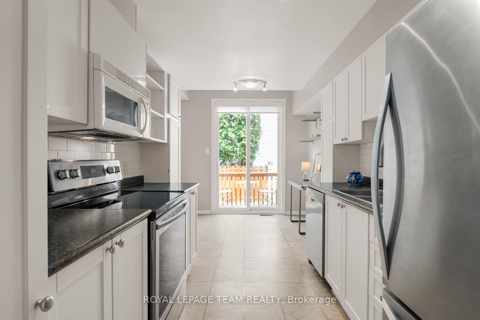 Photo 9 of 3838 Crowsnest Avenue, Ottawa, Quinterra — HOMEH