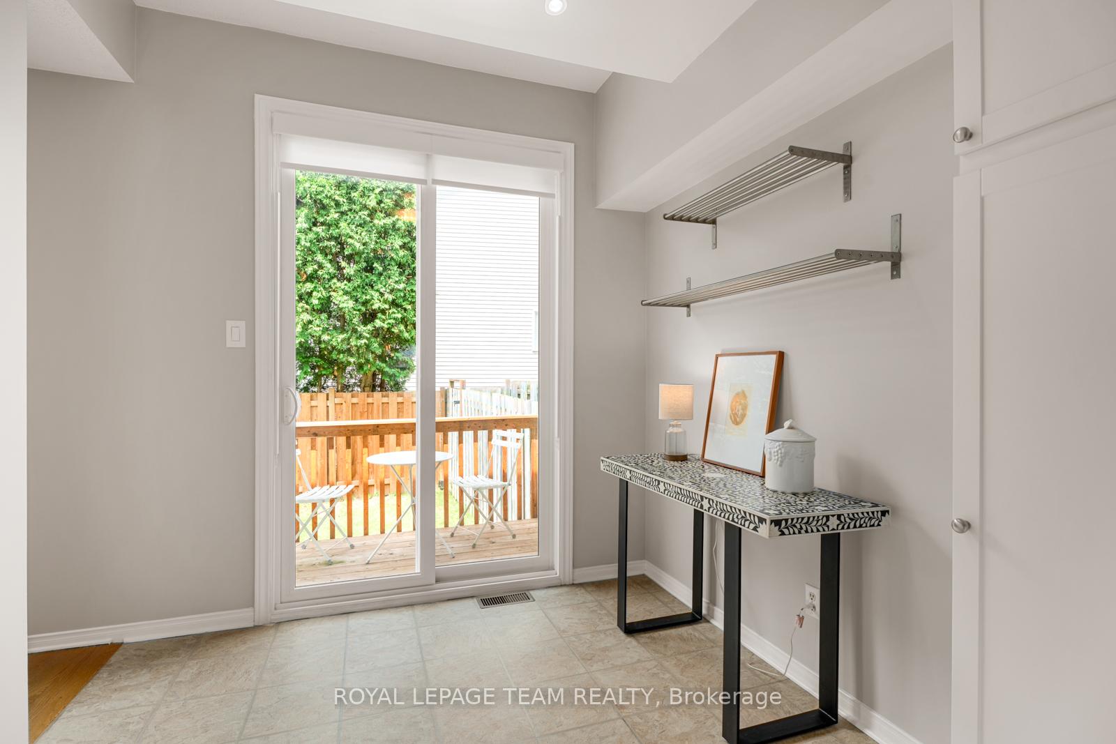 Photo 12 of 3838 Crowsnest Avenue, Ottawa, Quinterra — HOMEH