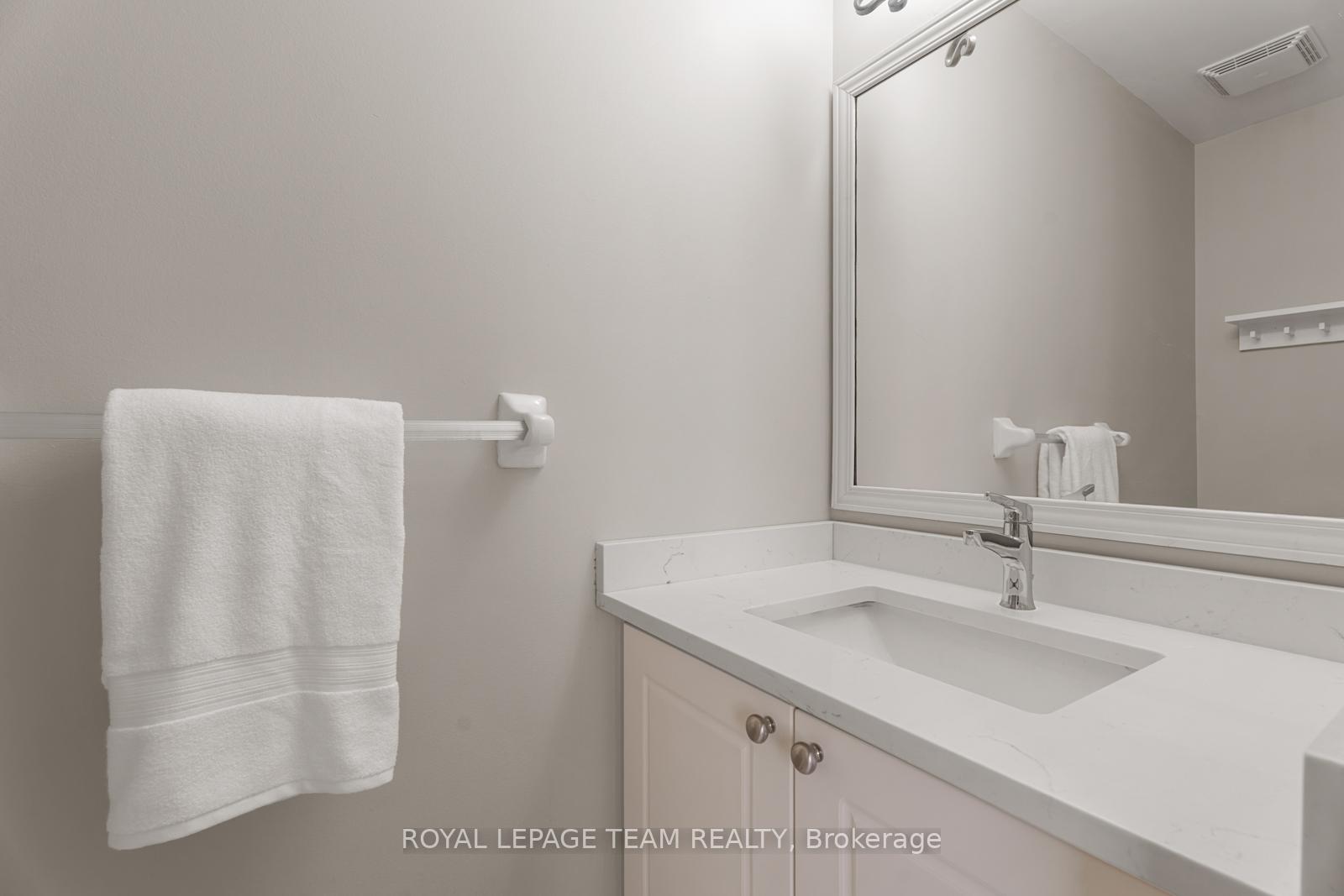 Photo 13 of 3838 Crowsnest Avenue, Ottawa, Quinterra — HOMEH