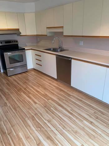 Photo 5 of 10 Saddle Crescent, Ottawa, Hunt Club Park — HOMEH