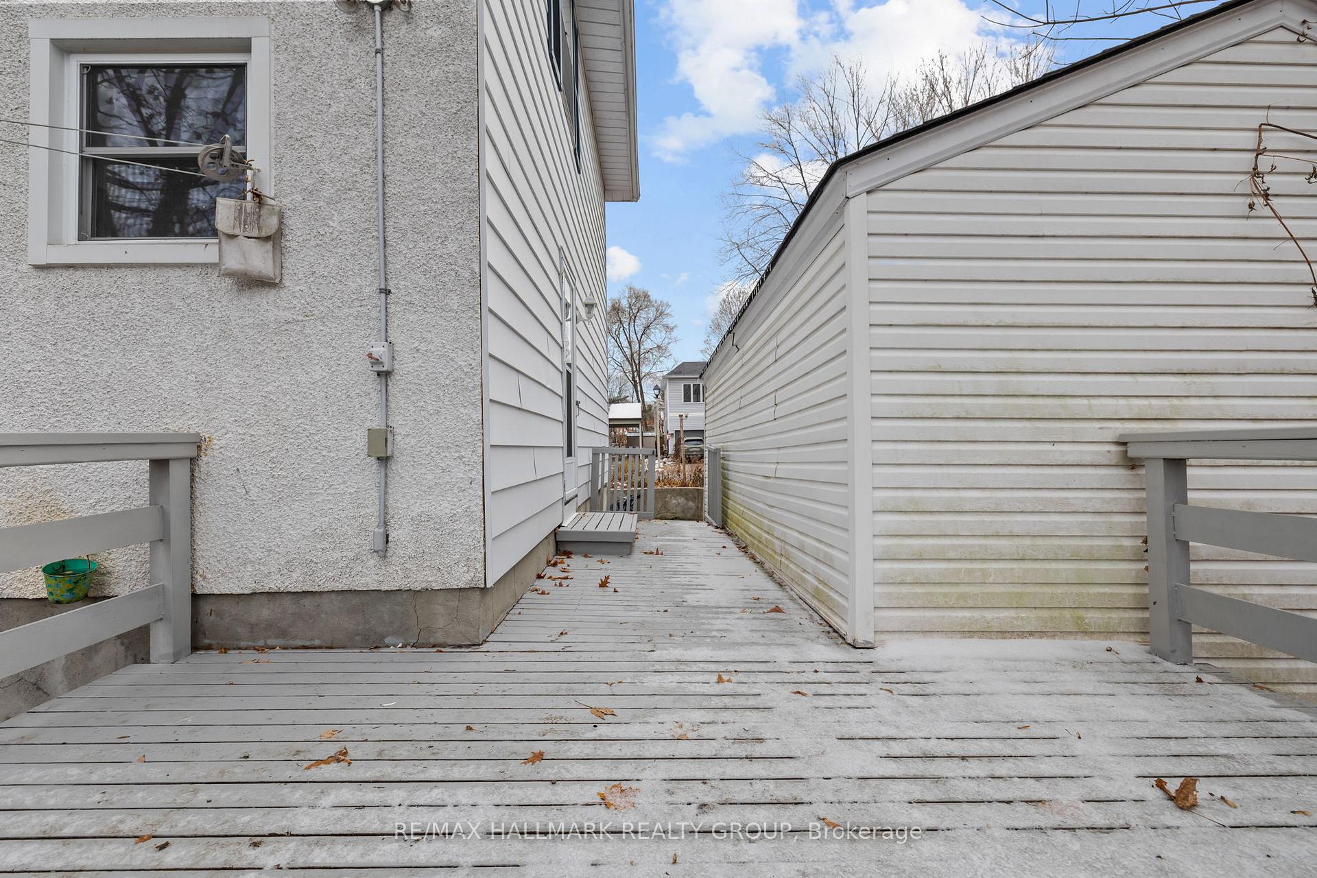 Photo 24 of 9 Bedford Crescent, Ottawa, Manor Park — HOMEH