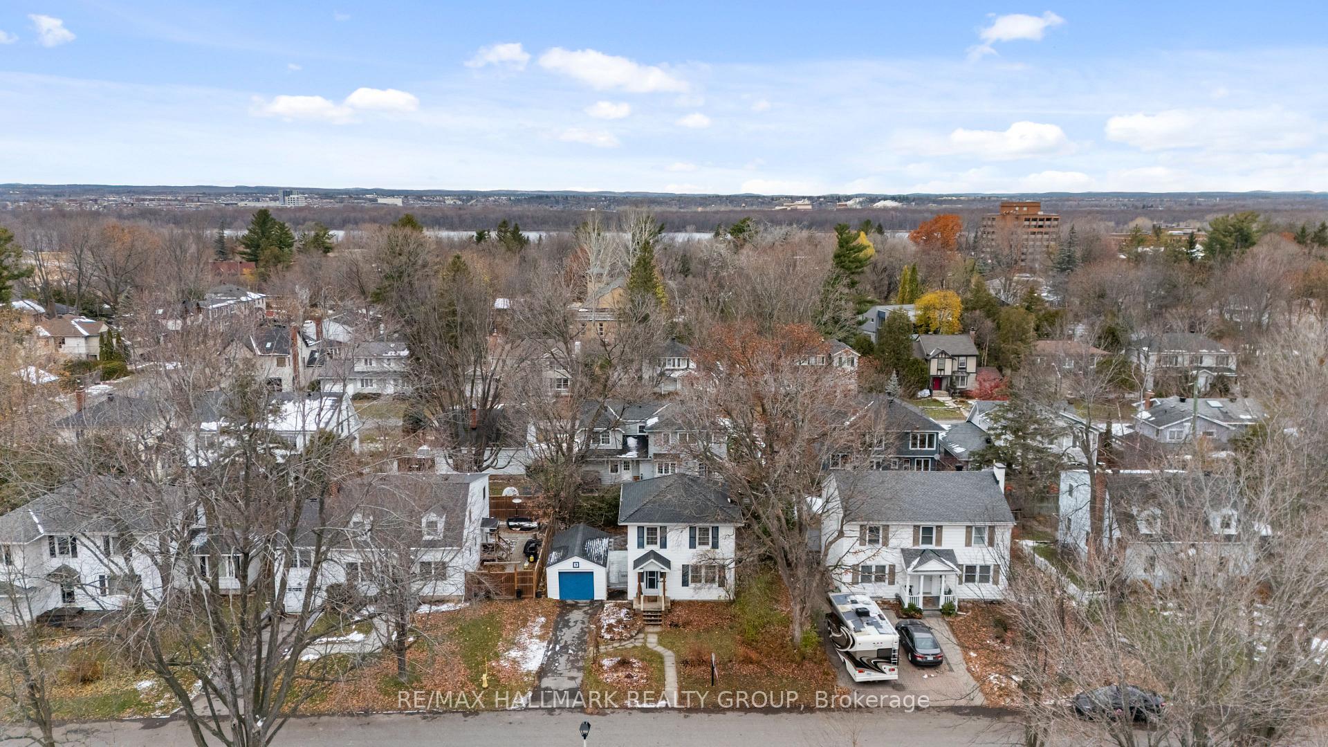 Photo 29 of 9 Bedford Crescent, Ottawa, Manor Park — HOMEH