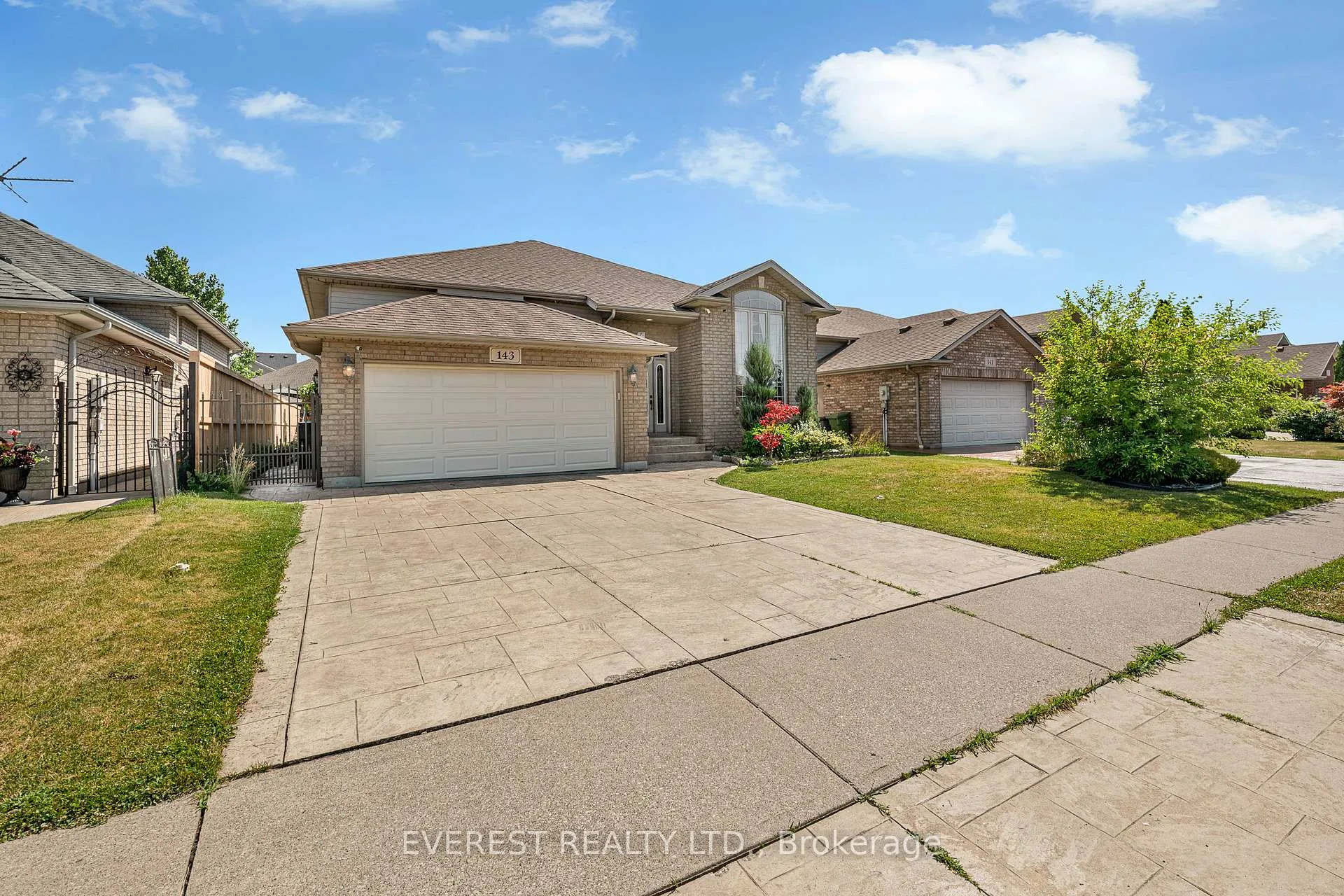 Photo 2 of 143 Amy Croft Drive, Lakeshore — HOMEH