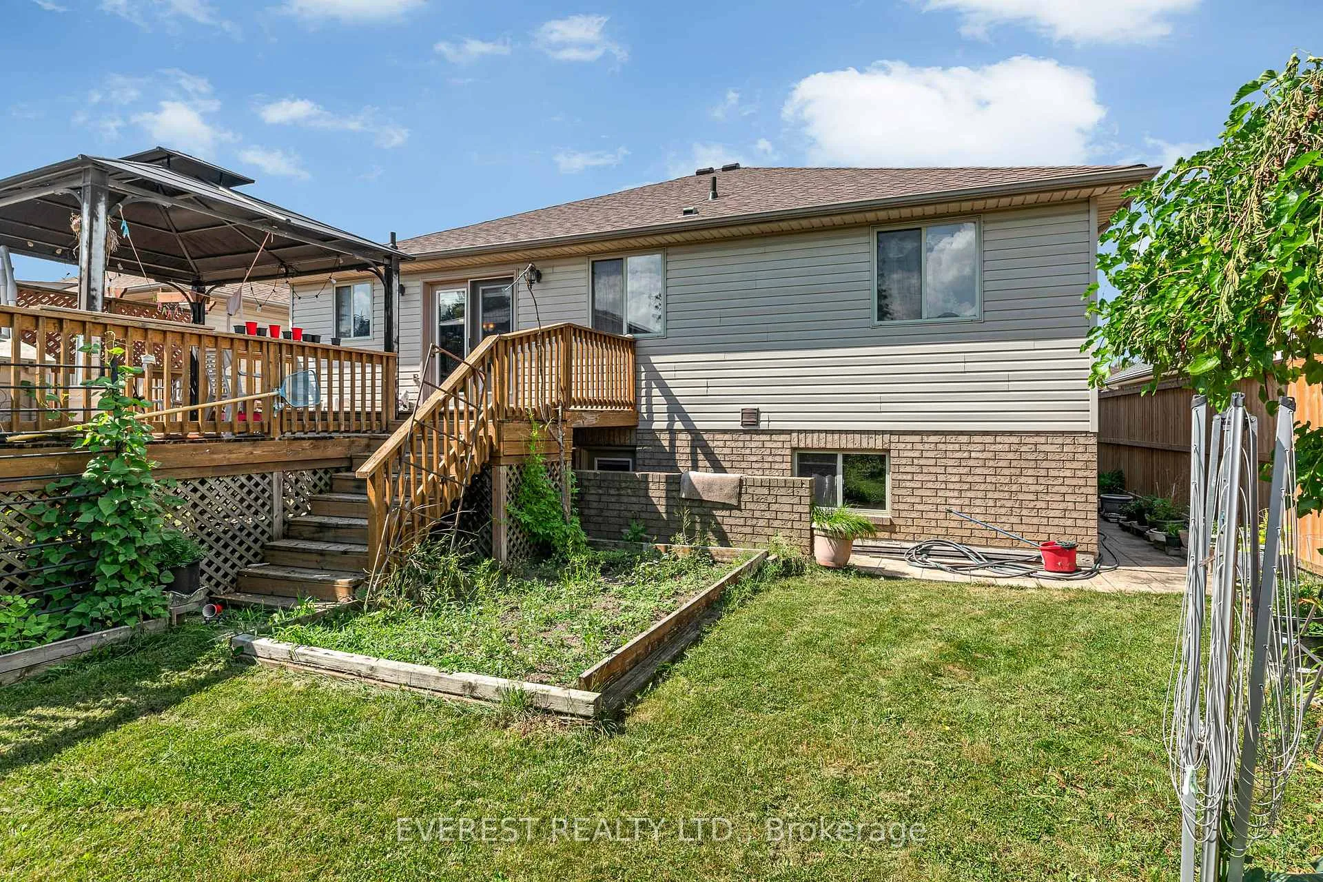 Photo 6 of 143 Amy Croft Drive, Lakeshore — HOMEH
