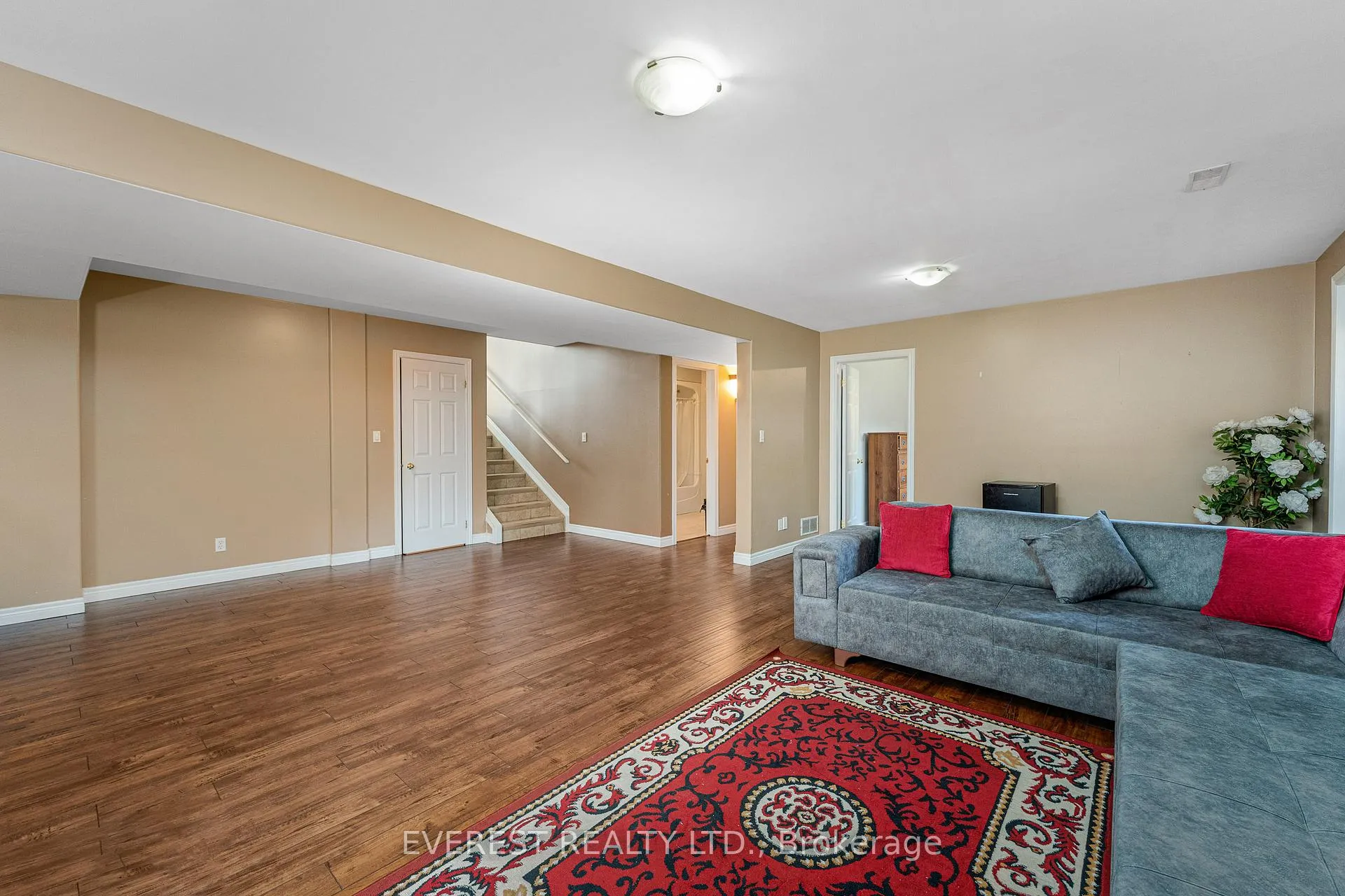 Photo 24 of 143 Amy Croft Drive, Lakeshore — HOMEH