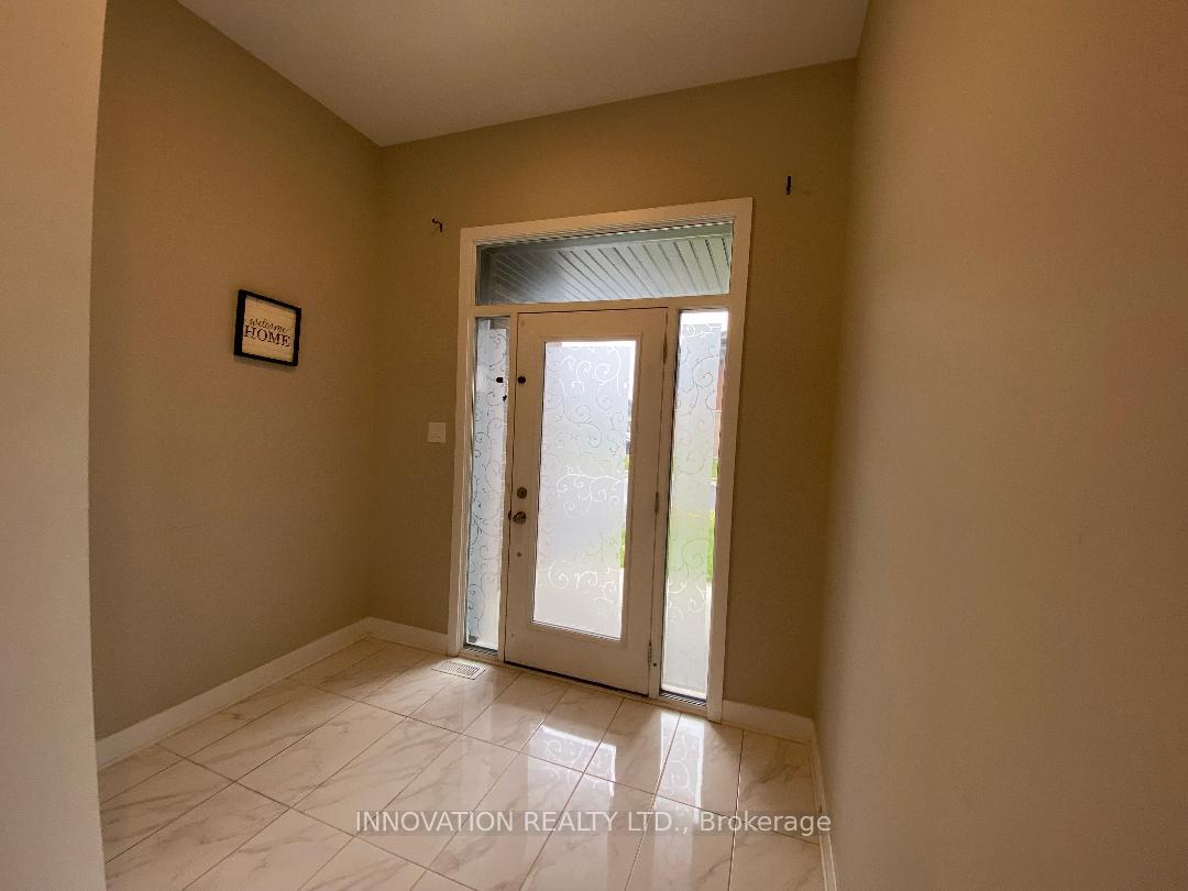 Photo 3 of 448 Trident Mews, Ottawa, Leitrim — HOMEH