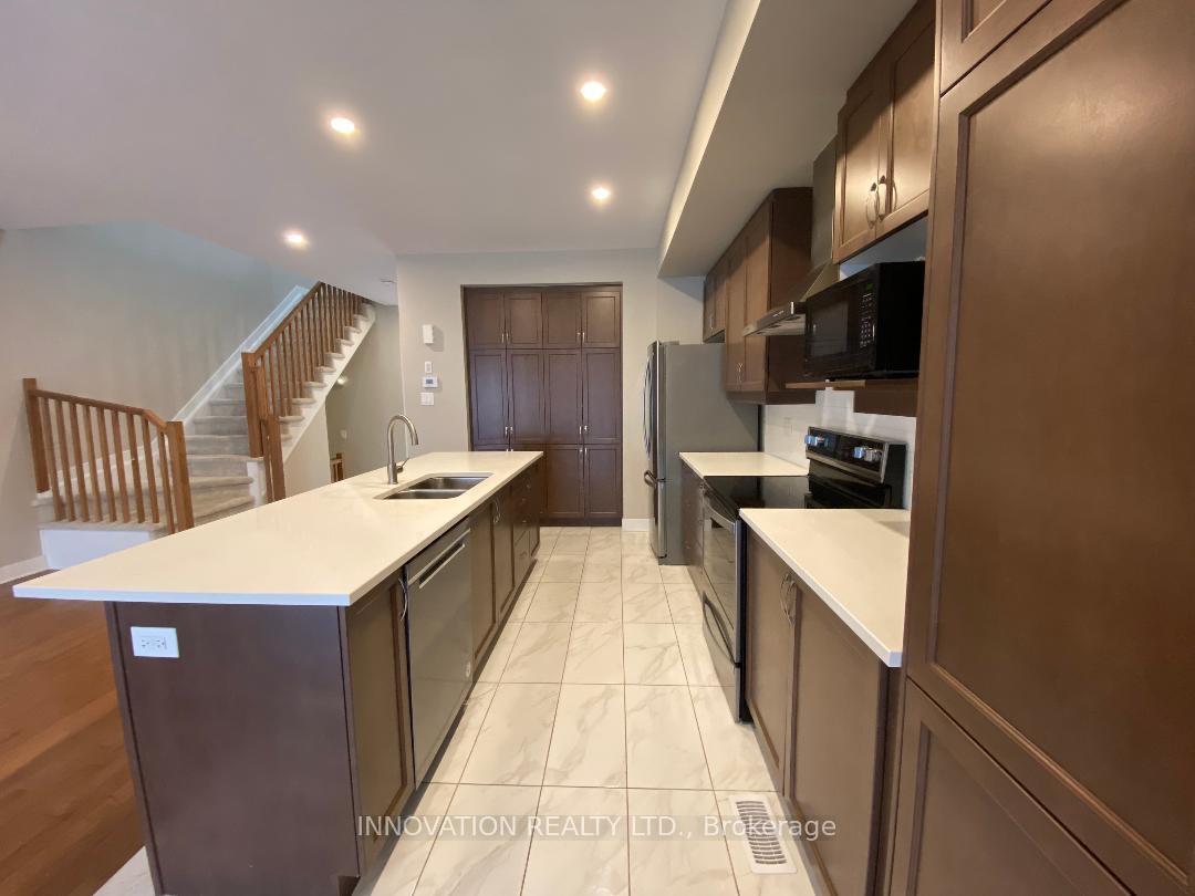 Photo 13 of 448 Trident Mews, Ottawa, Leitrim — HOMEH