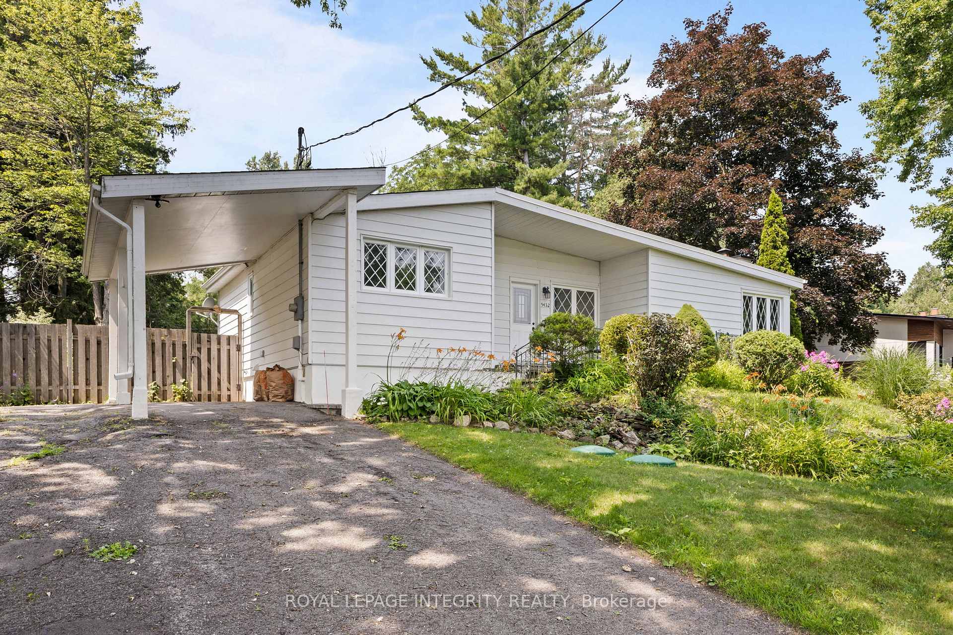 Photo 1 of 5432 Long Island Road, Ottawa, Manotick Long Island & Nicholls Island — HOMEH