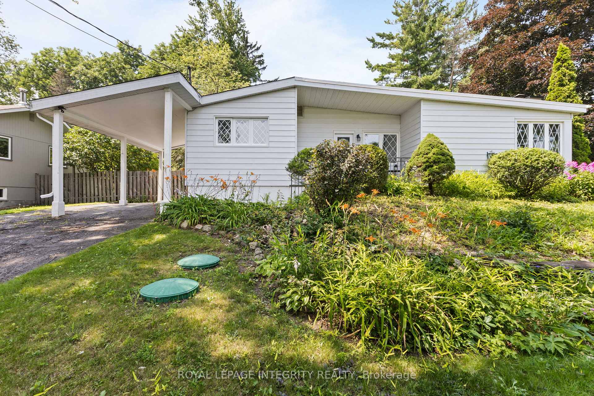 Photo 2 of 5432 Long Island Road, Ottawa, Manotick Long Island & Nicholls Island — HOMEH