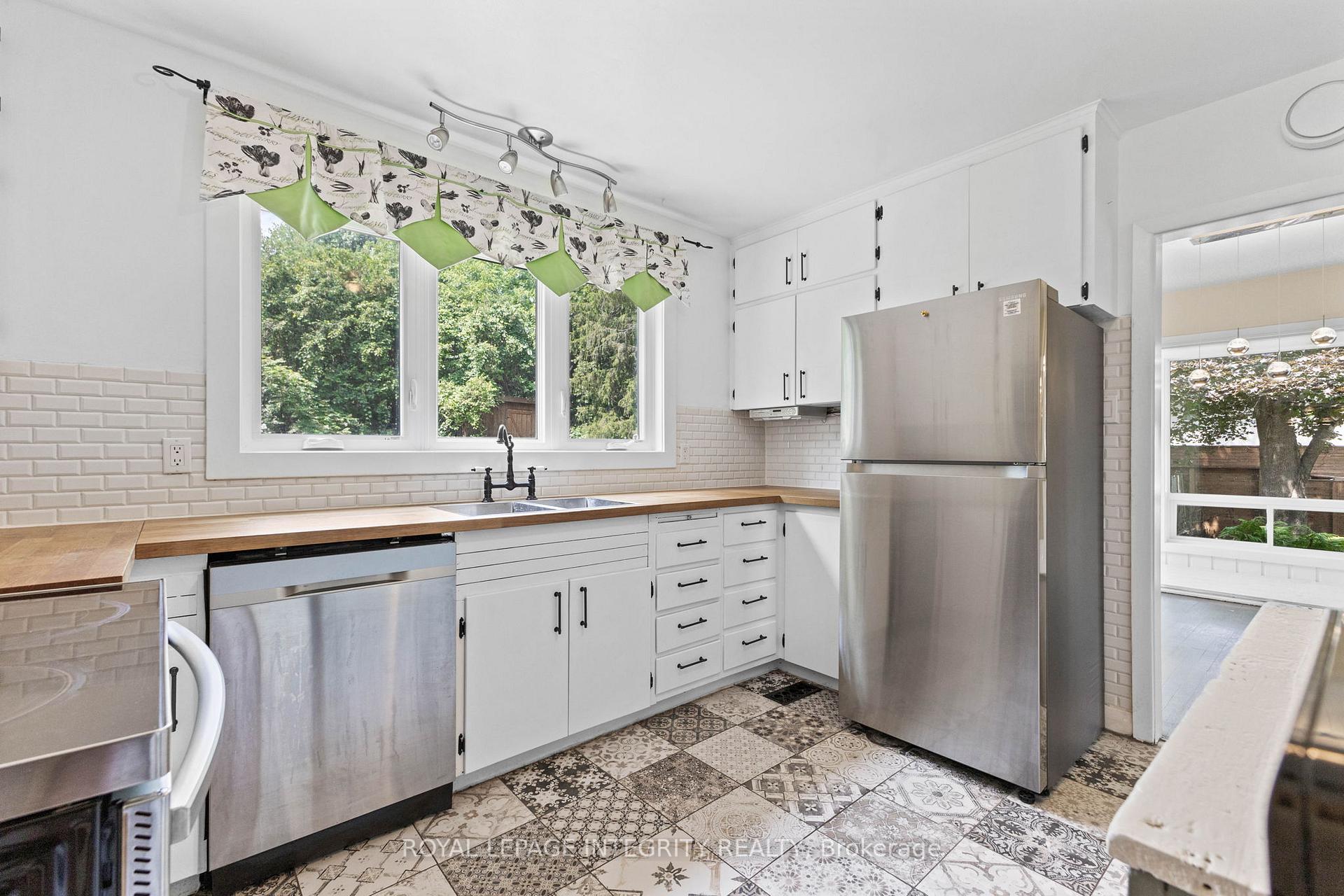 Photo 17 of 5432 Long Island Road, Ottawa, Manotick Long Island & Nicholls Island — HOMEH