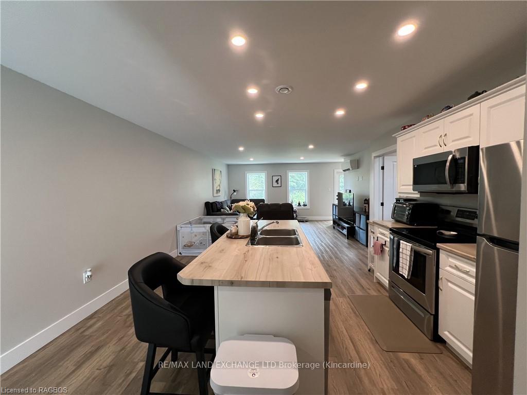 Photo 8 of Unit 5, 6 Golf Links Road, Kincardine — HOMEH