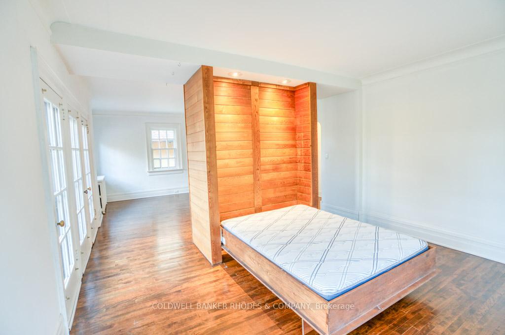 Photo 11 of Unit #1 on 2nd floor, 8 1/2 Range Road, Ottawa, Sandy Hill — HOMEH