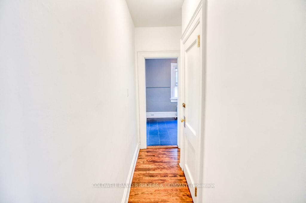Photo 16 of Unit #1 on 2nd floor, 8 1/2 Range Road, Ottawa, Sandy Hill — HOMEH