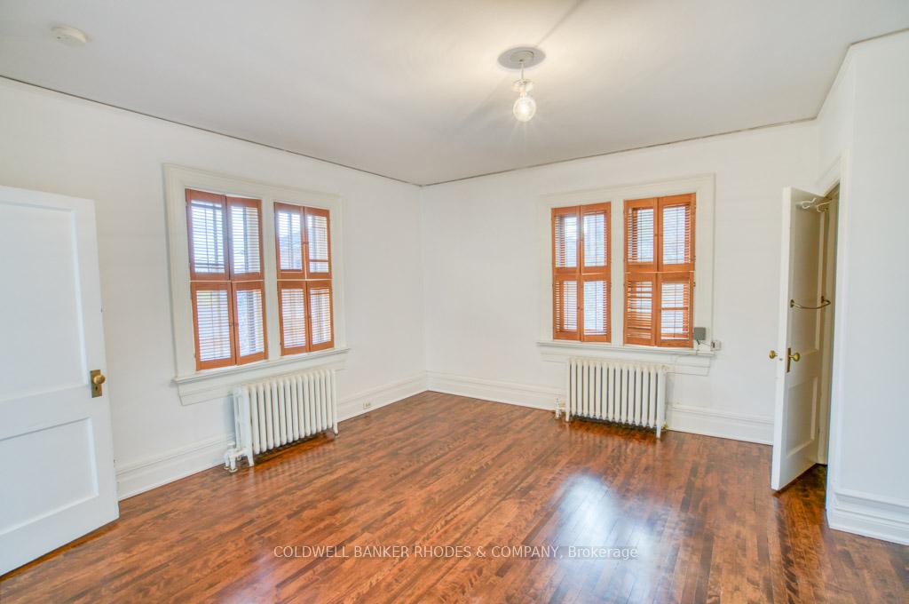 Photo 25 of Unit #1 on 2nd floor, 8 1/2 Range Road, Ottawa, Sandy Hill — HOMEH