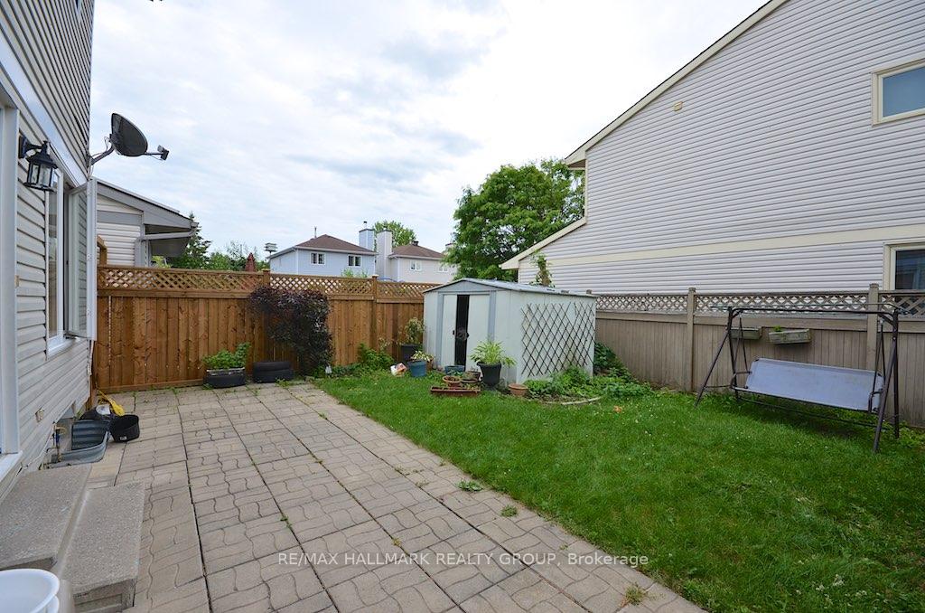 Photo 29 of 42 Saddle Crescent, Ottawa, Hunt Club Park — HOMEH