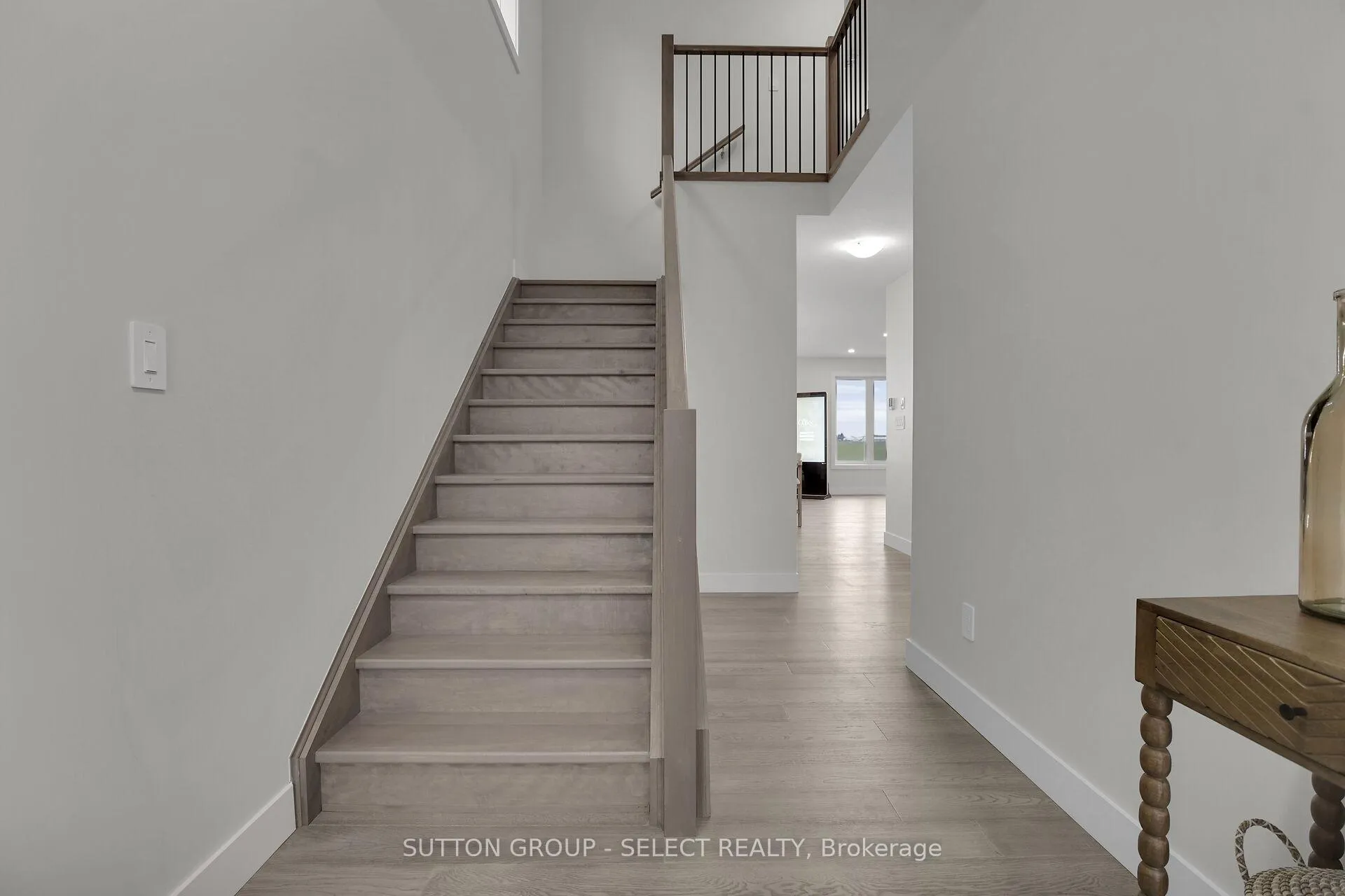 Photo 6 of Unit 17, 7966 Fallon Drive, Lucan Biddulph, Granton — HOMEH