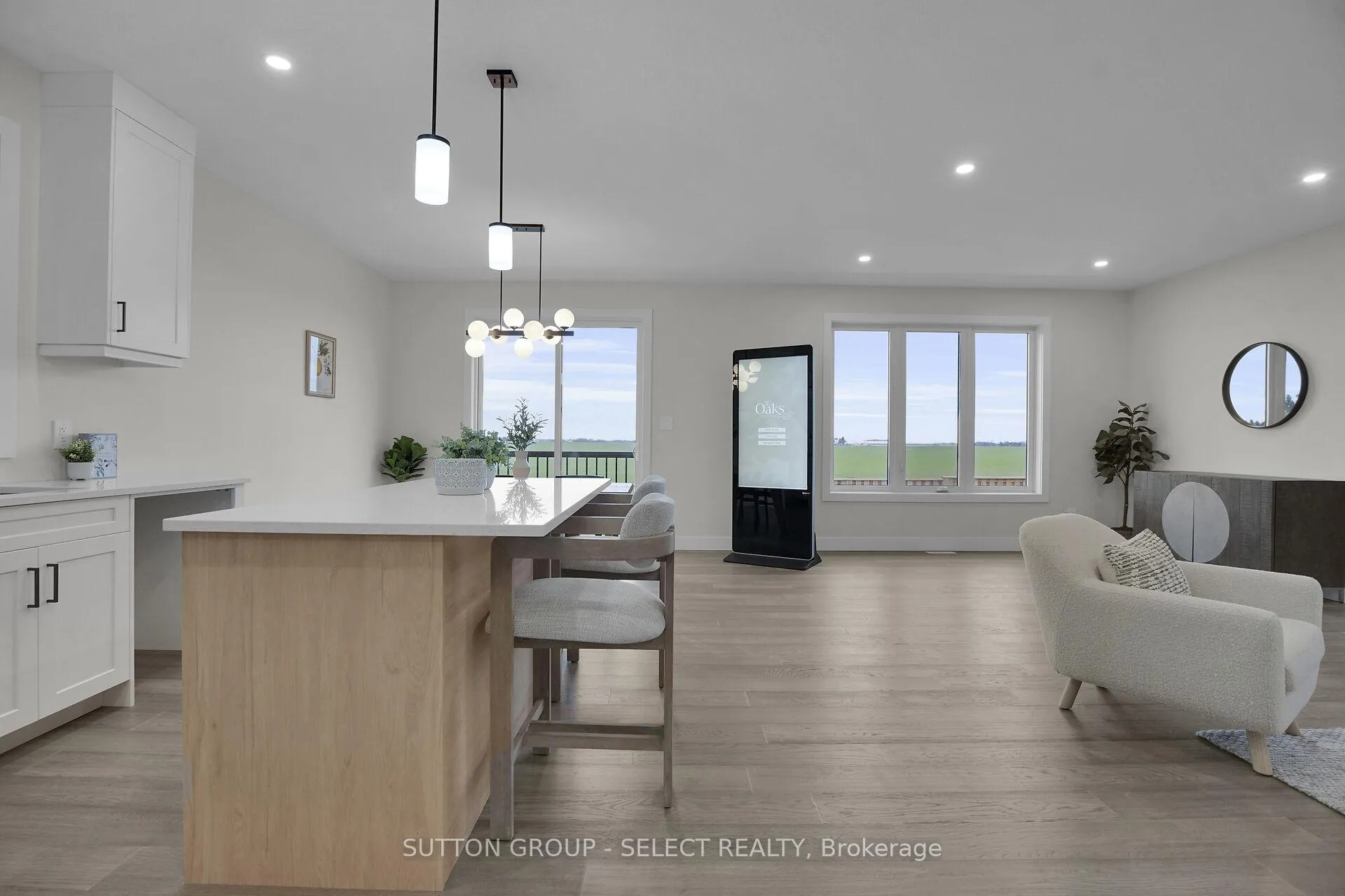 Photo 7 of Unit 17, 7966 Fallon Drive, Lucan Biddulph, Granton — HOMEH