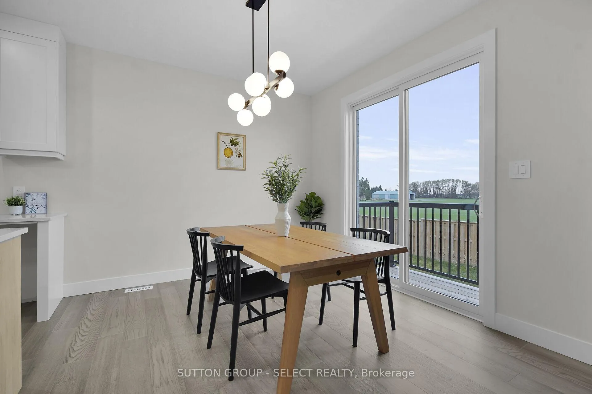 Photo 14 of Unit 17, 7966 Fallon Drive, Lucan Biddulph, Granton — HOMEH