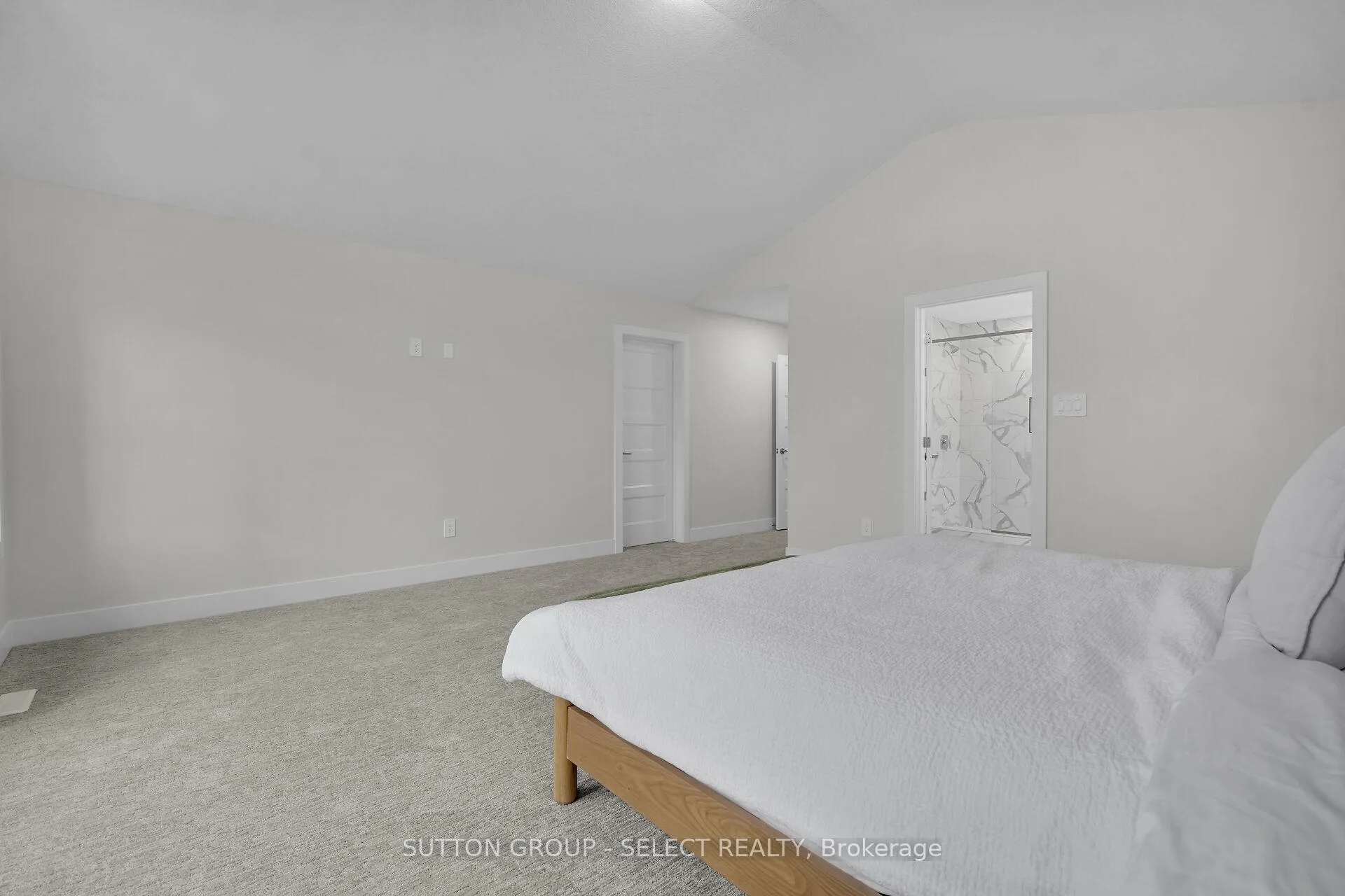 Photo 23 of Unit 17, 7966 Fallon Drive, Lucan Biddulph, Granton — HOMEH