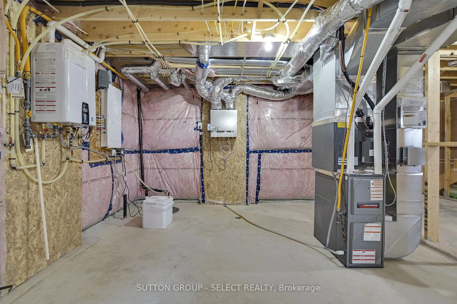 Photo 37 of Unit 17, 7966 Fallon Drive, Lucan Biddulph, Granton — HOMEH