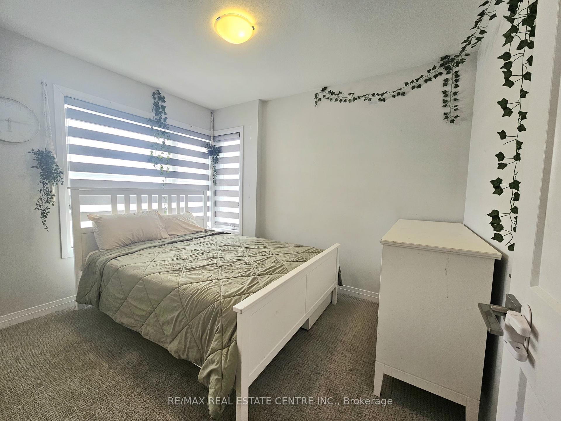 Photo 15 of Unit 213, 30 Times Square Boulevard S, Hamilton, Stoney Creek Mountain — HOMEH