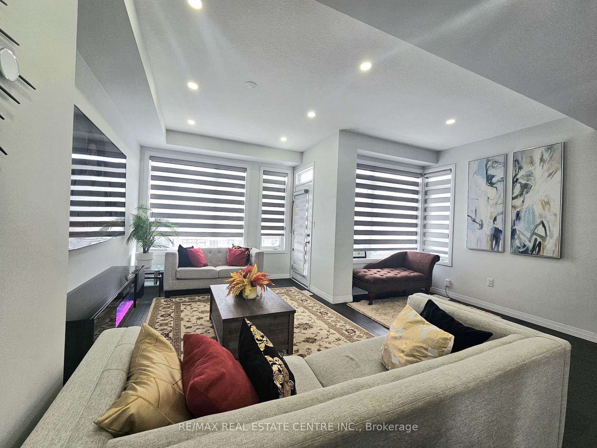 Photo 20 of Unit 213, 30 Times Square Boulevard S, Hamilton, Stoney Creek Mountain — HOMEH
