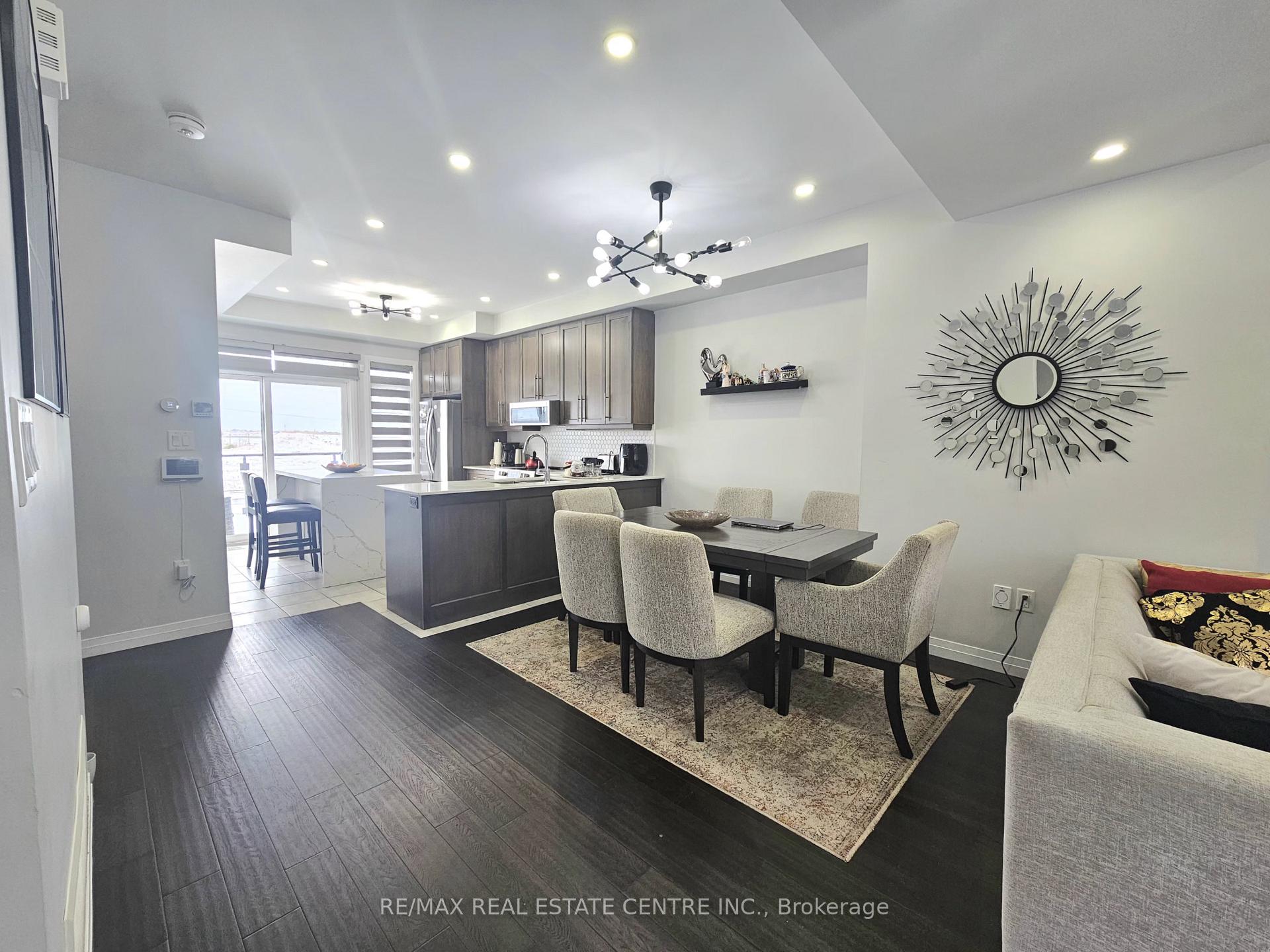 Photo 22 of Unit 213, 30 Times Square Boulevard S, Hamilton, Stoney Creek Mountain — HOMEH