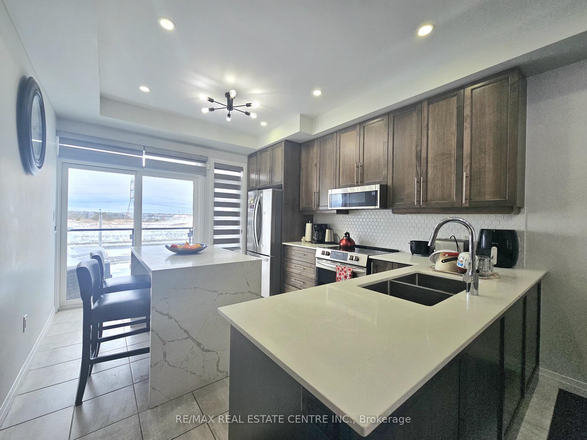 Photo 23 of Unit 213, 30 Times Square Boulevard S, Hamilton, Stoney Creek Mountain — HOMEH
