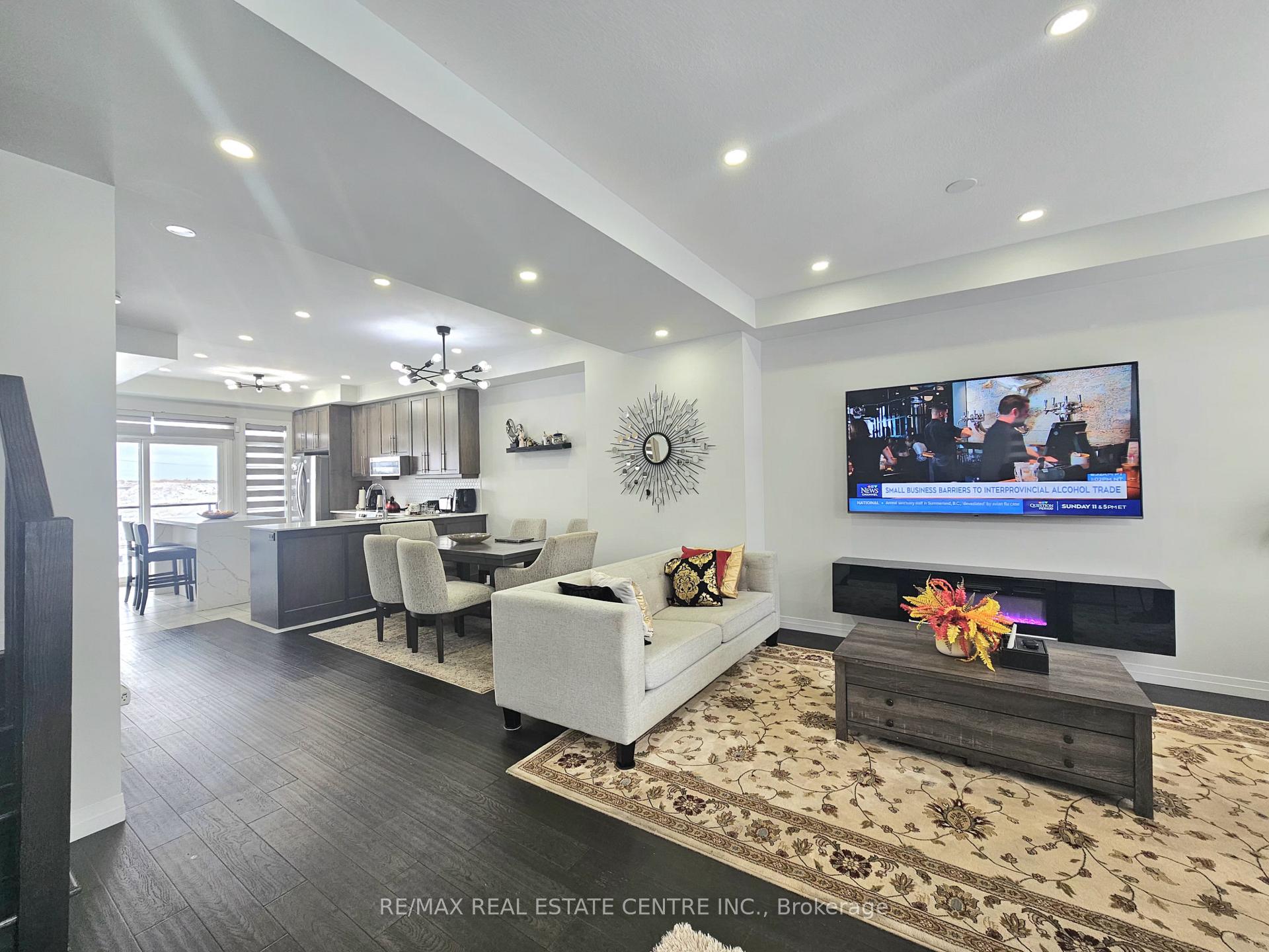 Photo 28 of Unit 213, 30 Times Square Boulevard S, Hamilton, Stoney Creek Mountain — HOMEH
