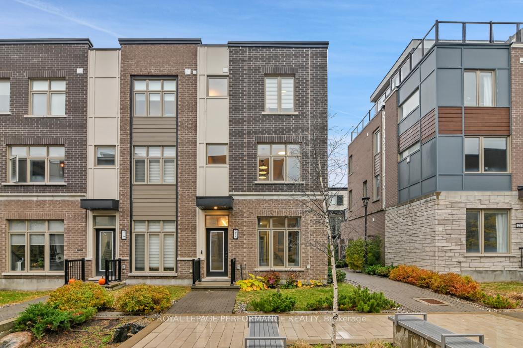 Photo 1 of 215 Makadewa Private, Ottawa, CFB Rockcliffe and Area — HOMEH