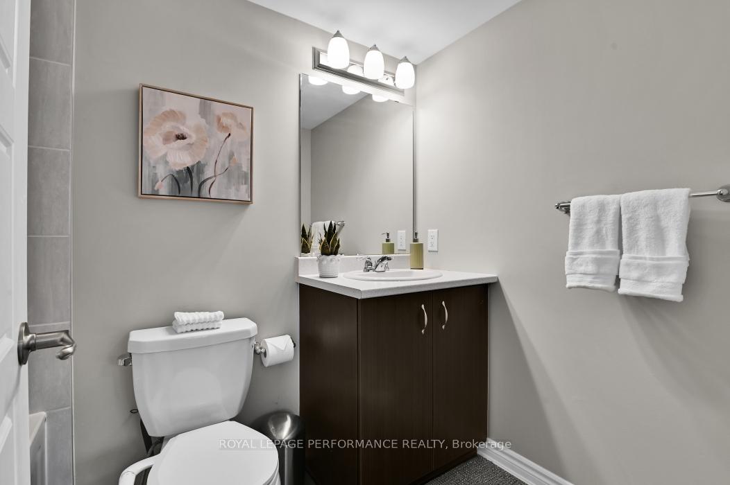 Photo 24 of 215 Makadewa Private, Ottawa, CFB Rockcliffe and Area — HOMEH