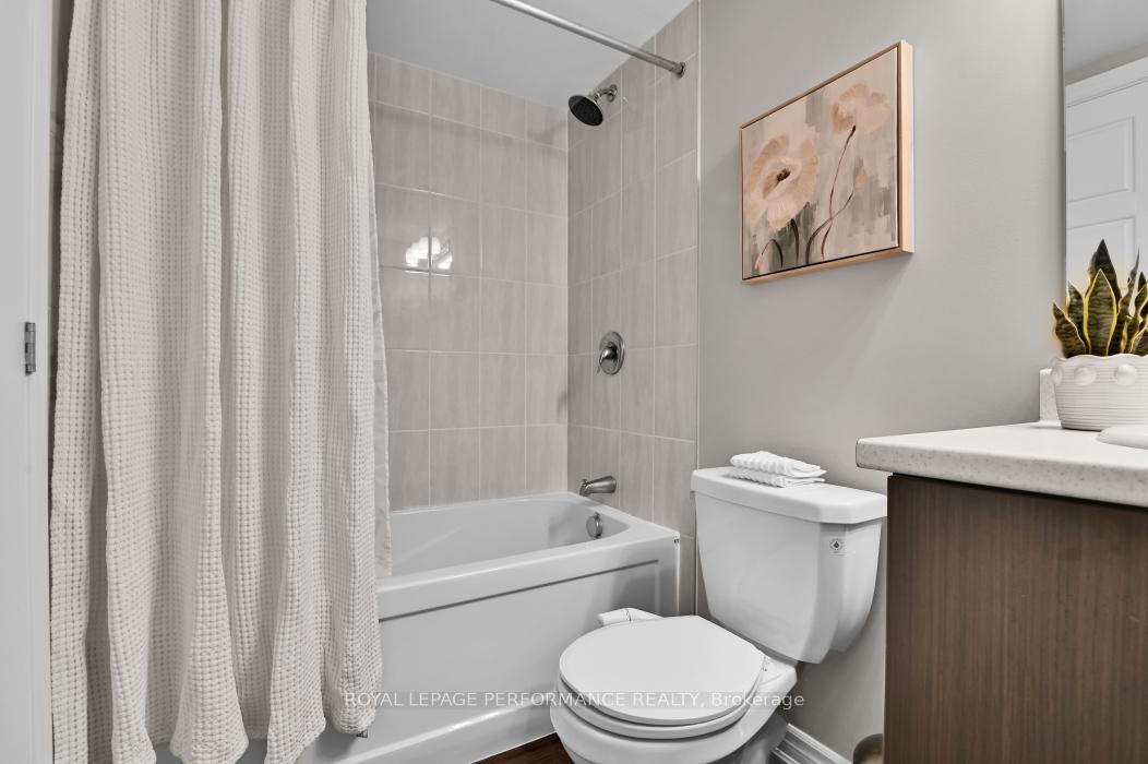 Photo 25 of 215 Makadewa Private, Ottawa, CFB Rockcliffe and Area — HOMEH