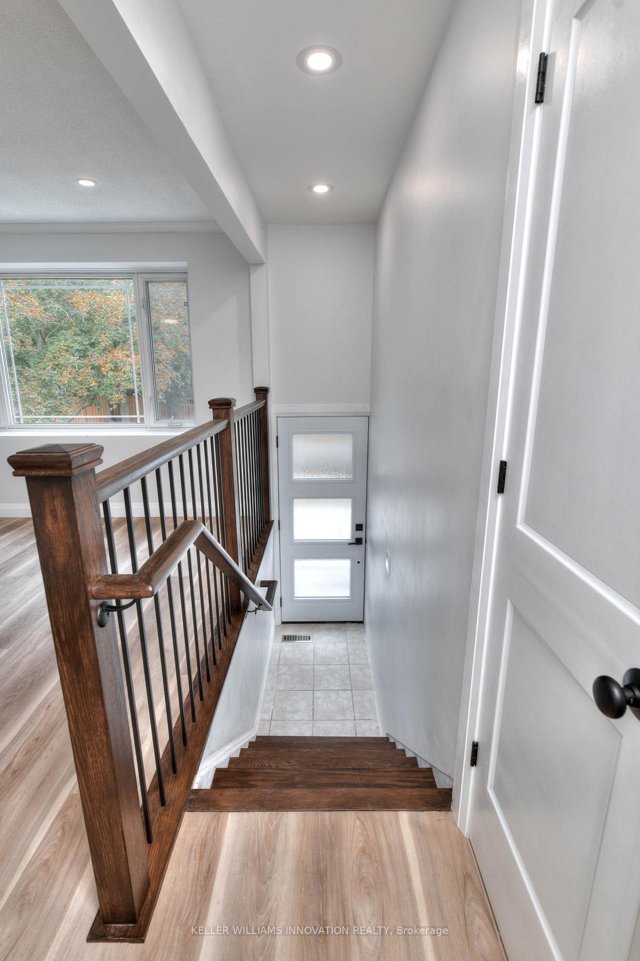 Photo 5 of Unit UPPER, 170 Wheatfield Crescent, Kitchener, Brigadoon — HOMEH