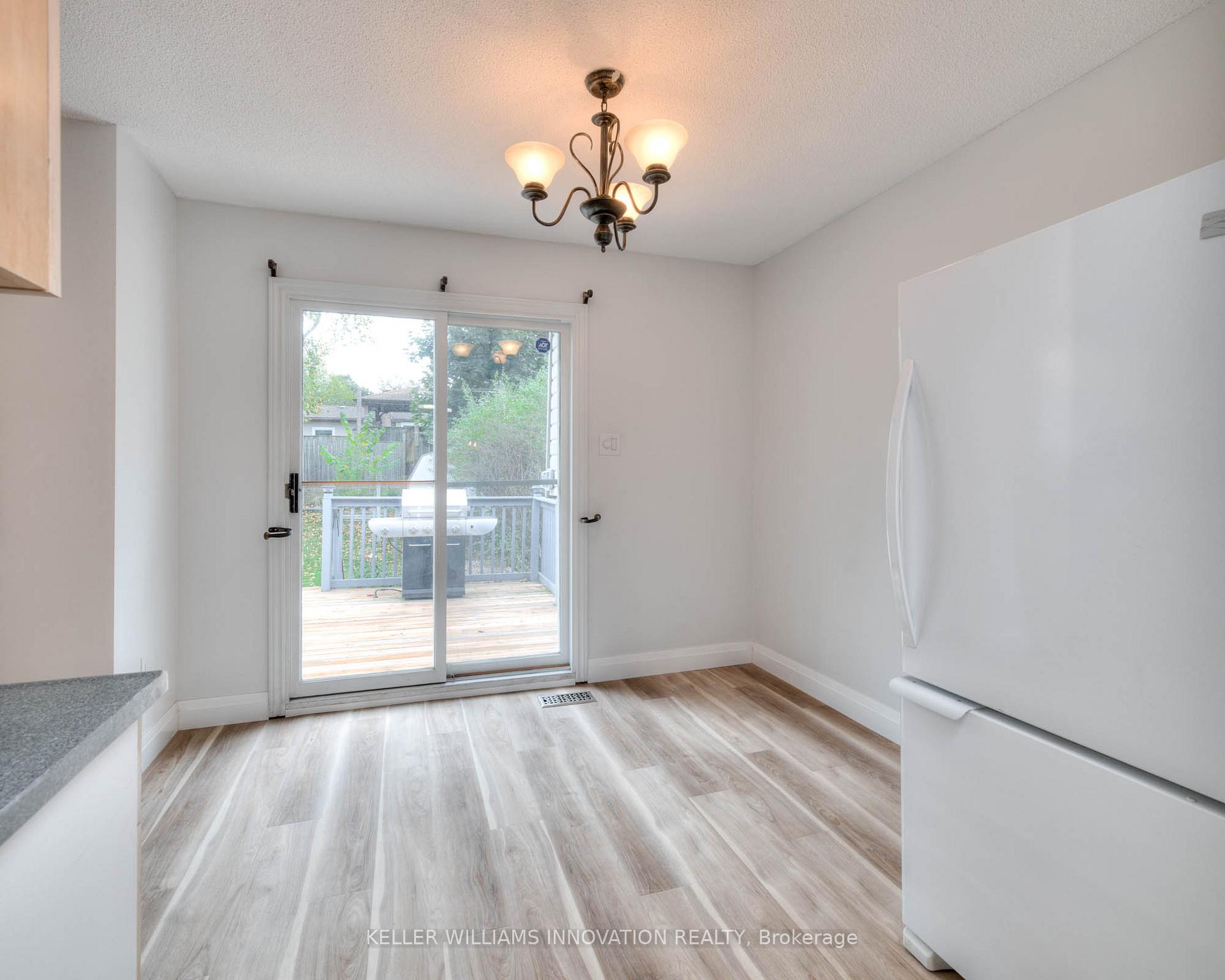 Photo 10 of Unit UPPER, 170 Wheatfield Crescent, Kitchener, Brigadoon — HOMEH