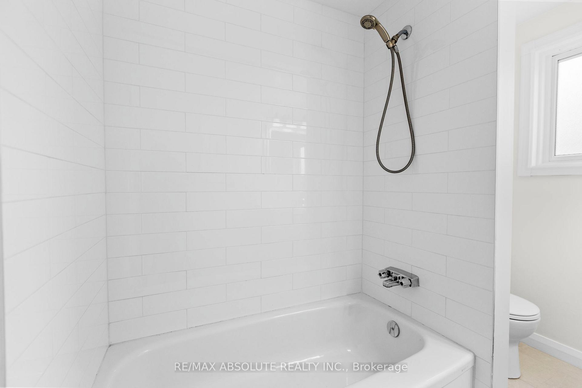 Photo 19 of 16 Melanie Crescent, Ottawa, Kanata - Glencairn/Hazeldean — HOMEH