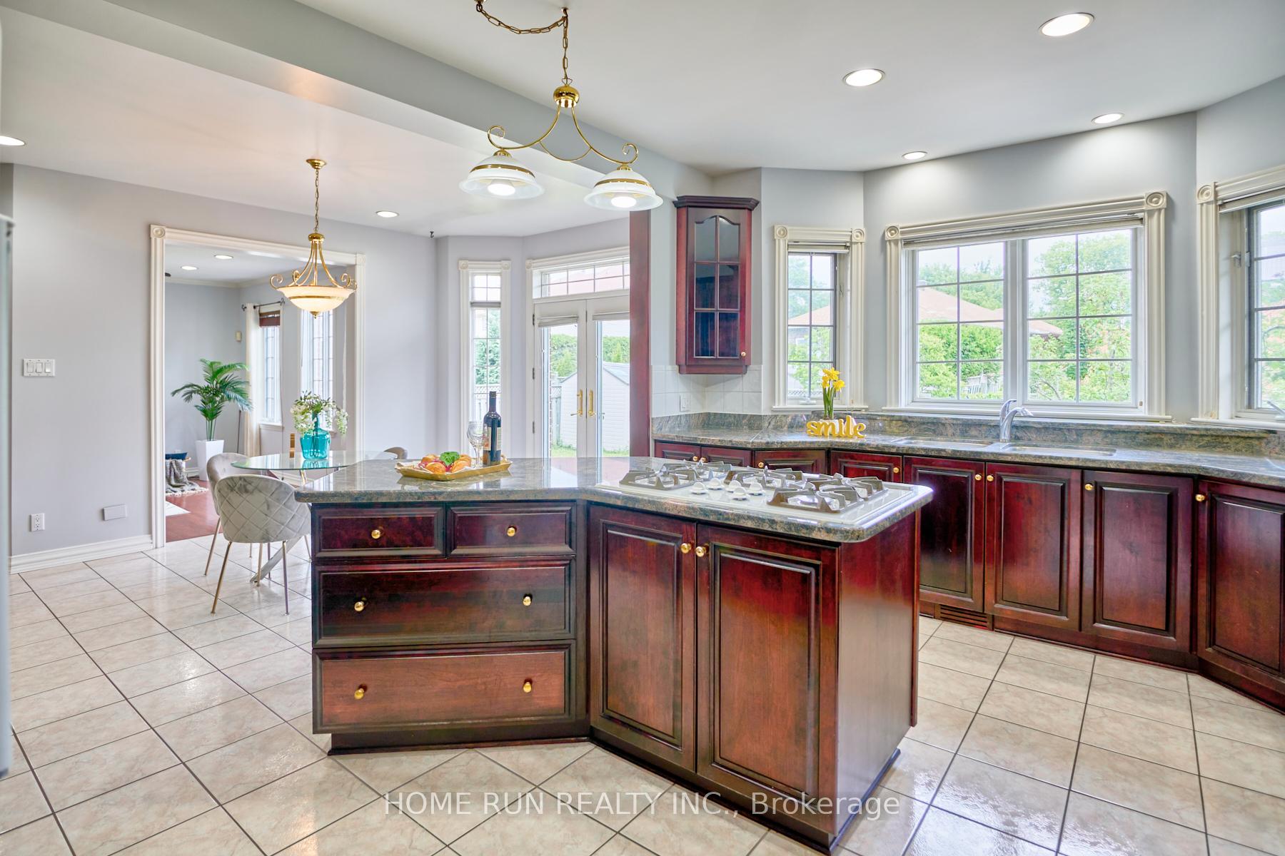 Photo 12 of 2377 Kendron Lane, Ottawa, Windsor Park Village — HOMEH