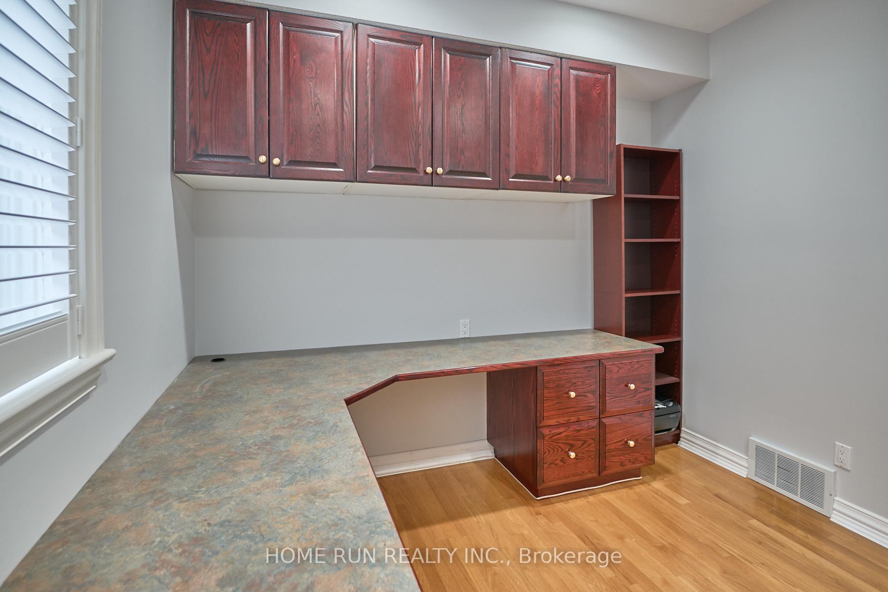 Photo 22 of 2377 Kendron Lane, Ottawa, Windsor Park Village — HOMEH