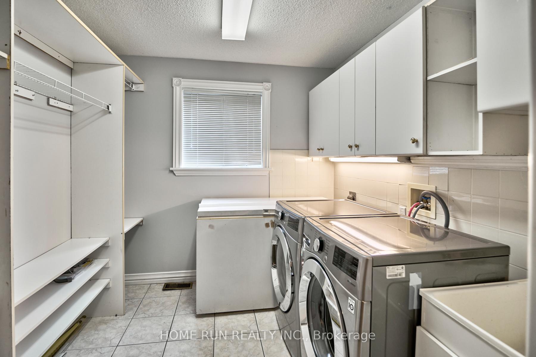 Photo 24 of 2377 Kendron Lane, Ottawa, Windsor Park Village — HOMEH